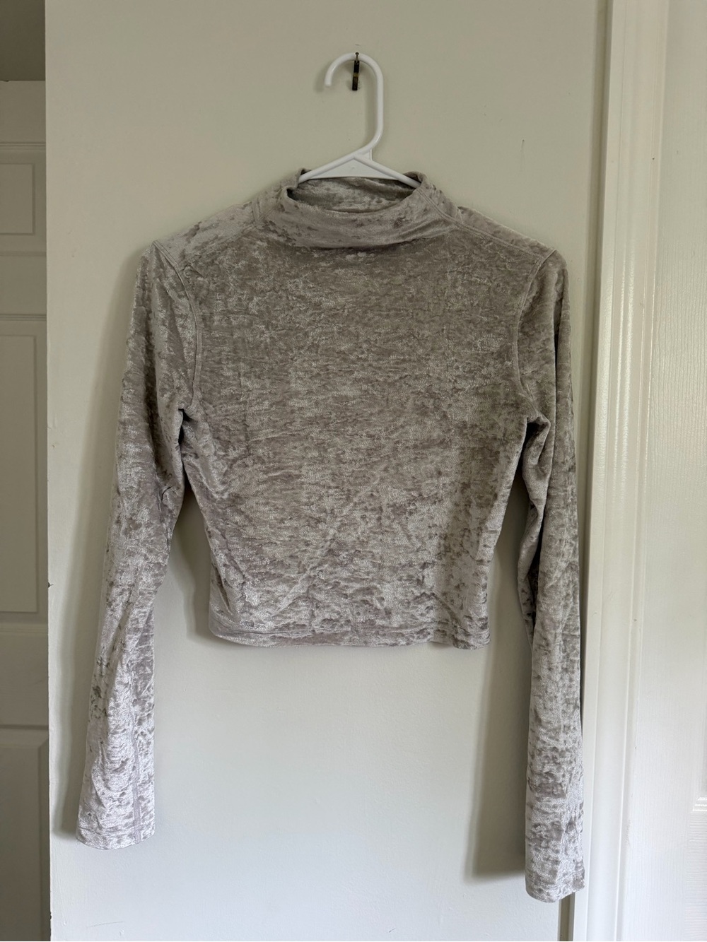 🍋NWOT Lululemon Crop Long-sleeve